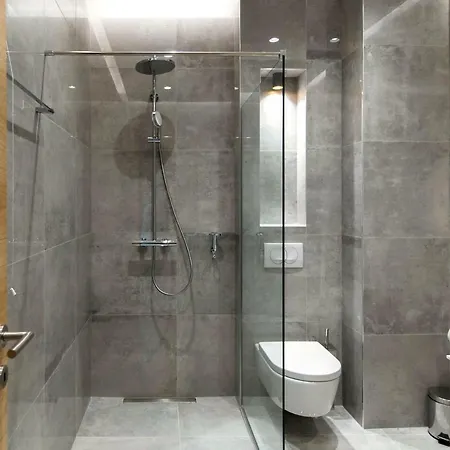 Korpa Deli 4* Novi Sad